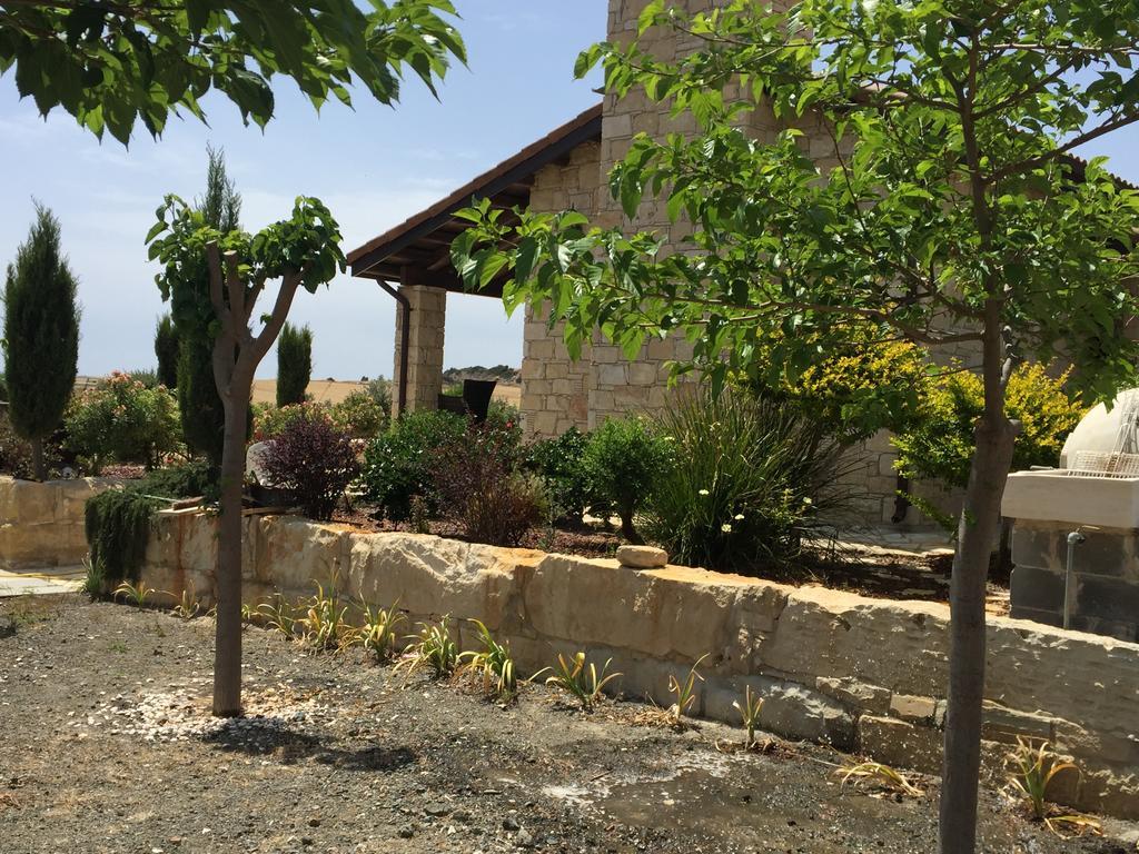 Paradise Traditional House Maroni Luaran gambar