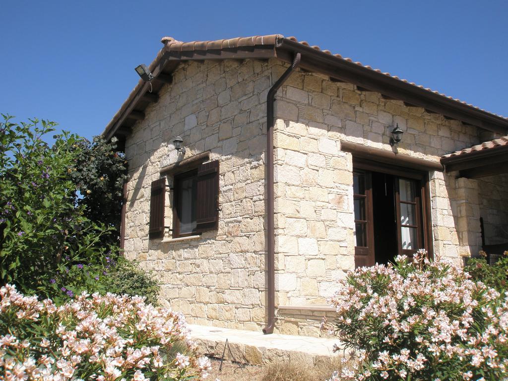 Paradise Traditional House Maroni Luaran gambar