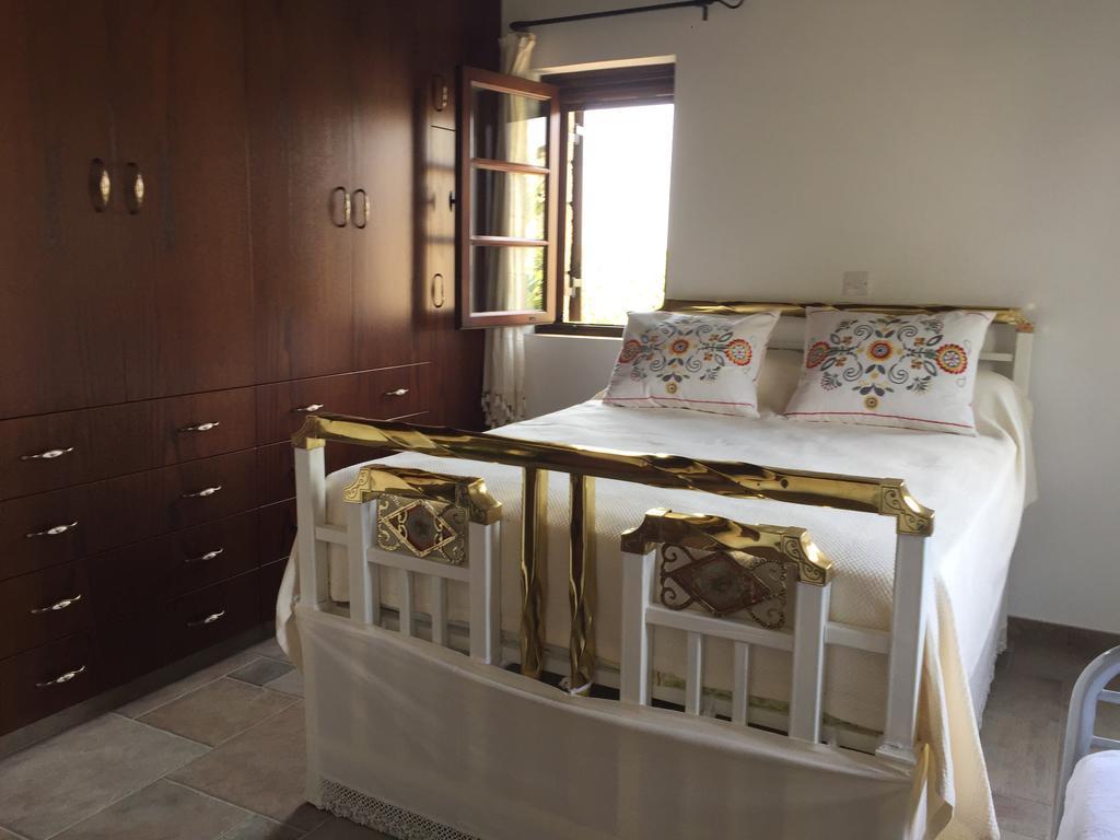 Paradise Traditional House Maroni Luaran gambar